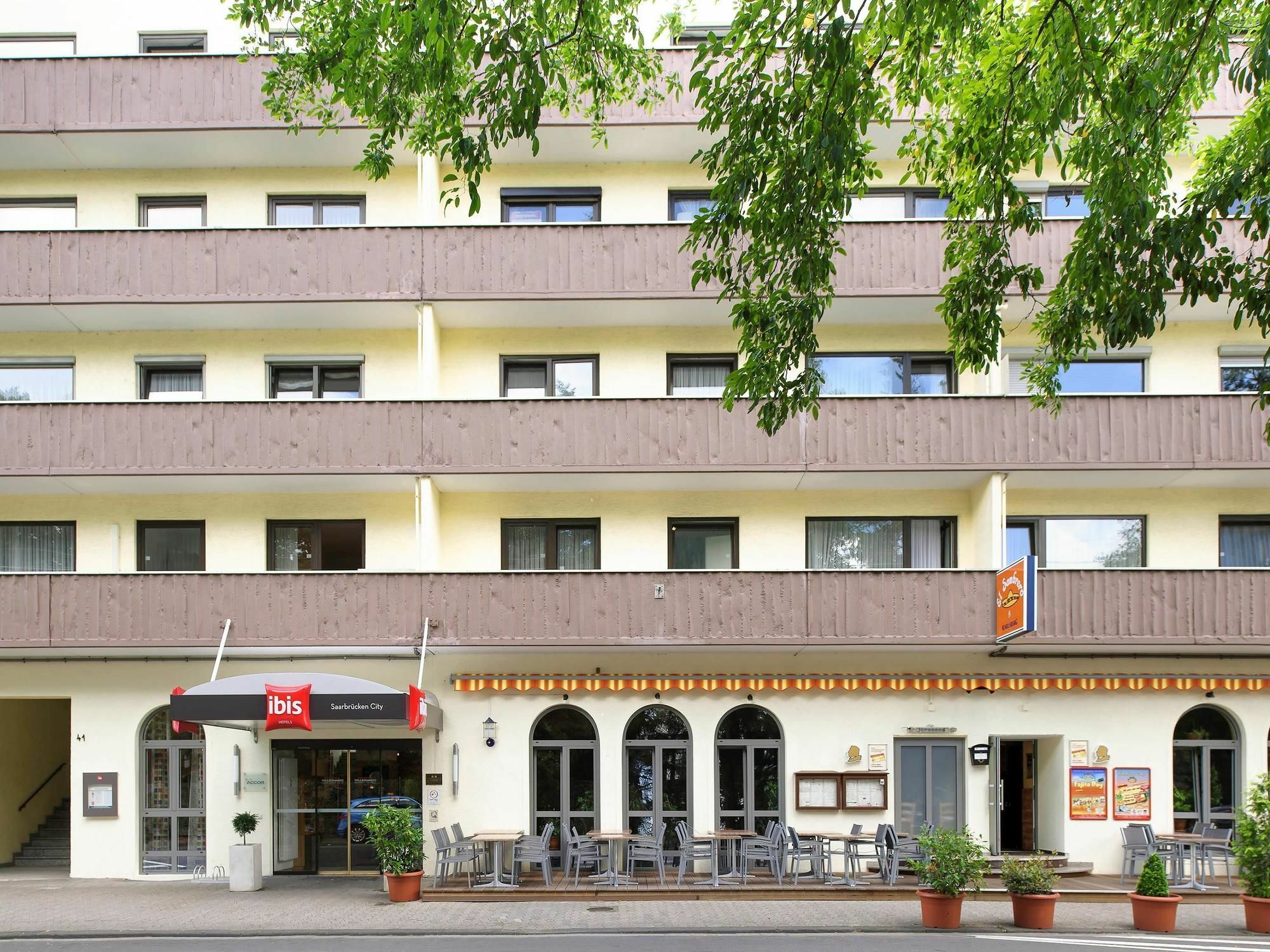萨尔布吕肯宜必思酒店 外观 照片